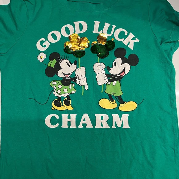 St. Patrick Disney Good Luck Charm Girls Size 10/12 Green Clover Sequin Tshirt - Picture 3 of 4